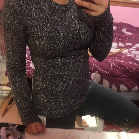Lululemon extra mile long sleeve - Picture 10 of 10